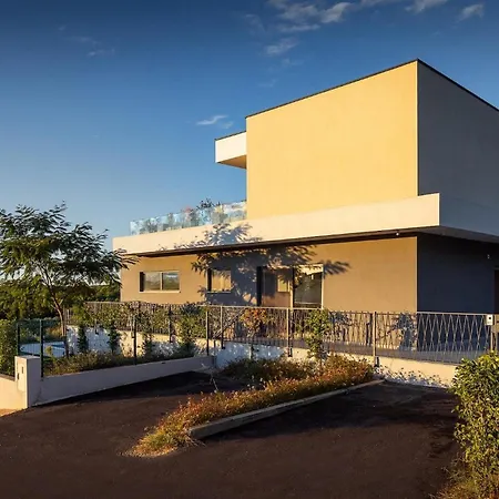 Holiday home Maya Mugeba
