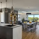Maya * Mugeba